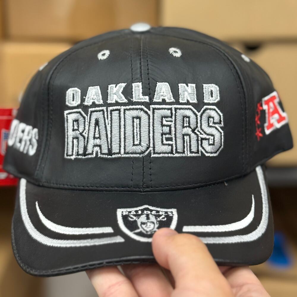 Vintage Oakland Raiders Black Leather Strapback Hat AFC Logo NFL Y2K NWT